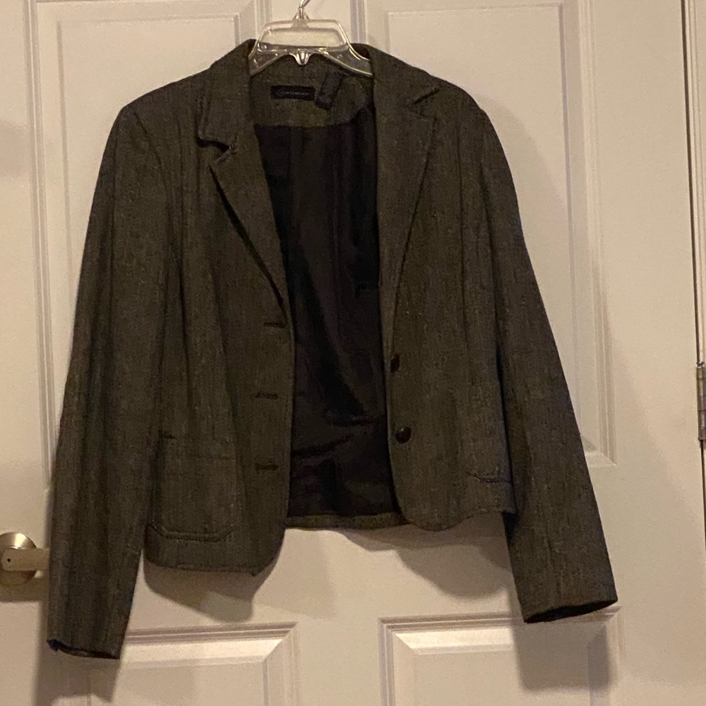 Two piece pants suit